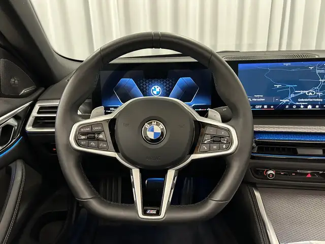 BMW 4 Series view 11