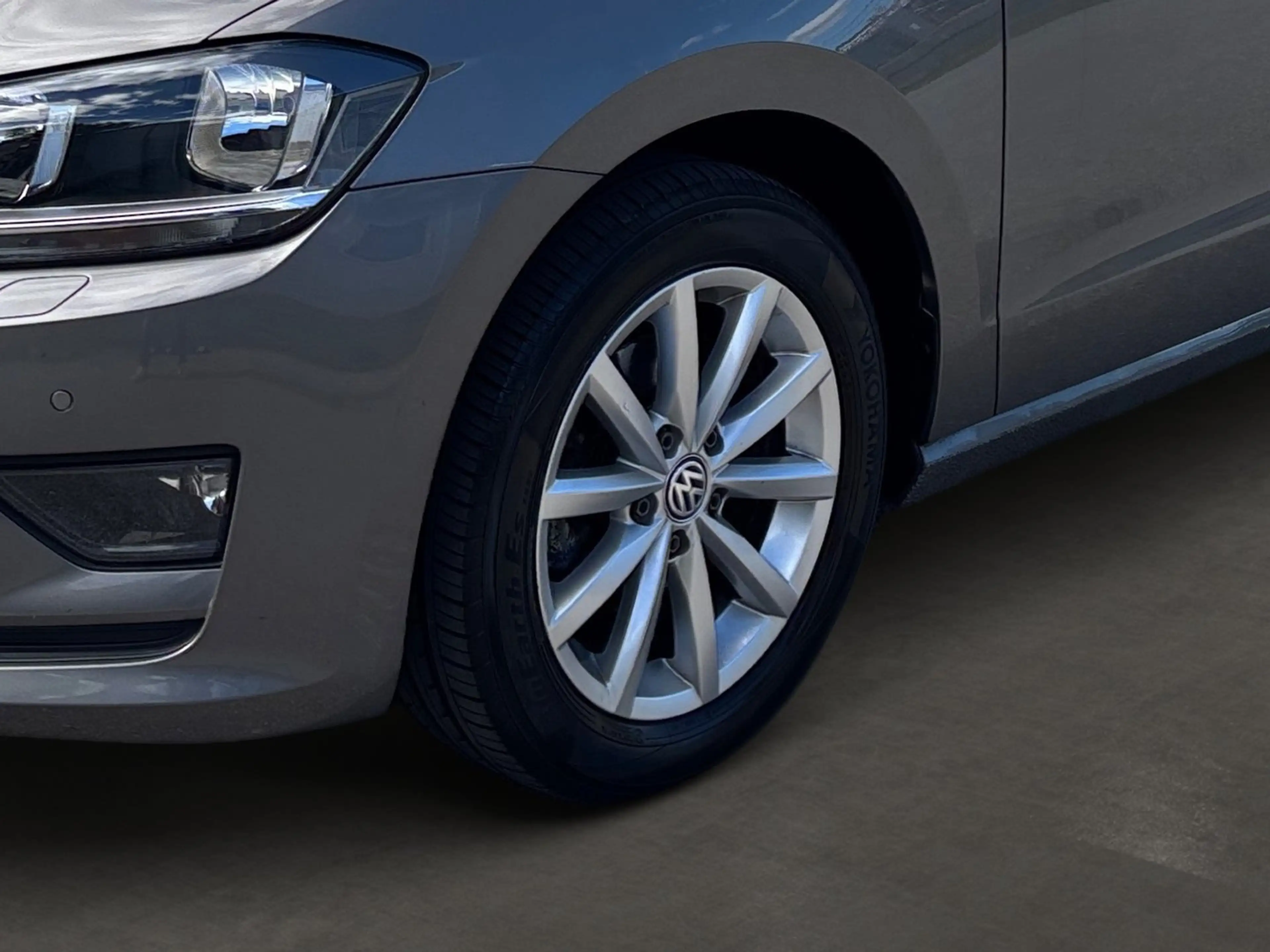 Volkswagen Golf Sportsvan Lounge BMT TSI — photo 8