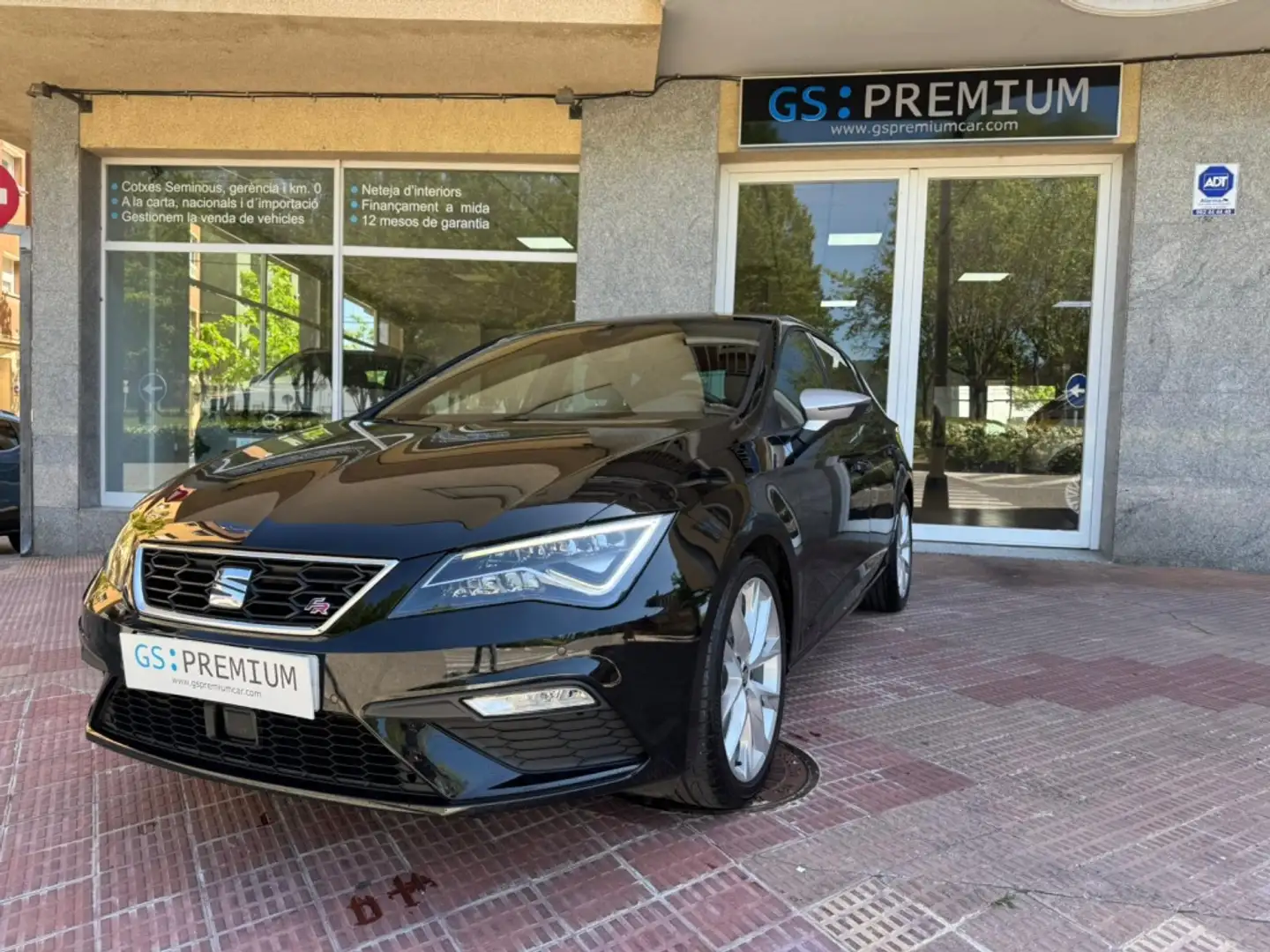 SEAT Leon 1.5 EcoTSI S&S FR 150 Zwart - 1