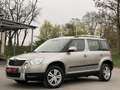 Skoda Yeti 4x4 Twenty Ambition 2,0 TDI CR DPF*GARANTIE,ALL... Braun - thumbnail 2