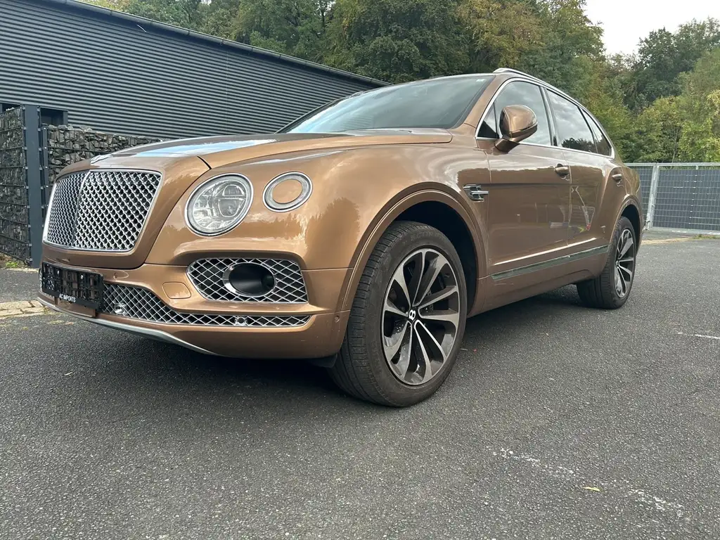 Bentley Bentayga 2016 из Европы — купить под ключ