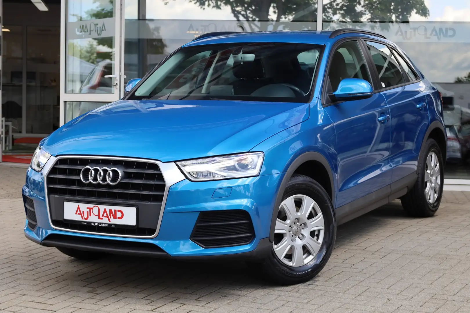 Audi Q3 1.4 TFSI Bi-Xenon Navi Tempomat AHK Keyless Blau - 2