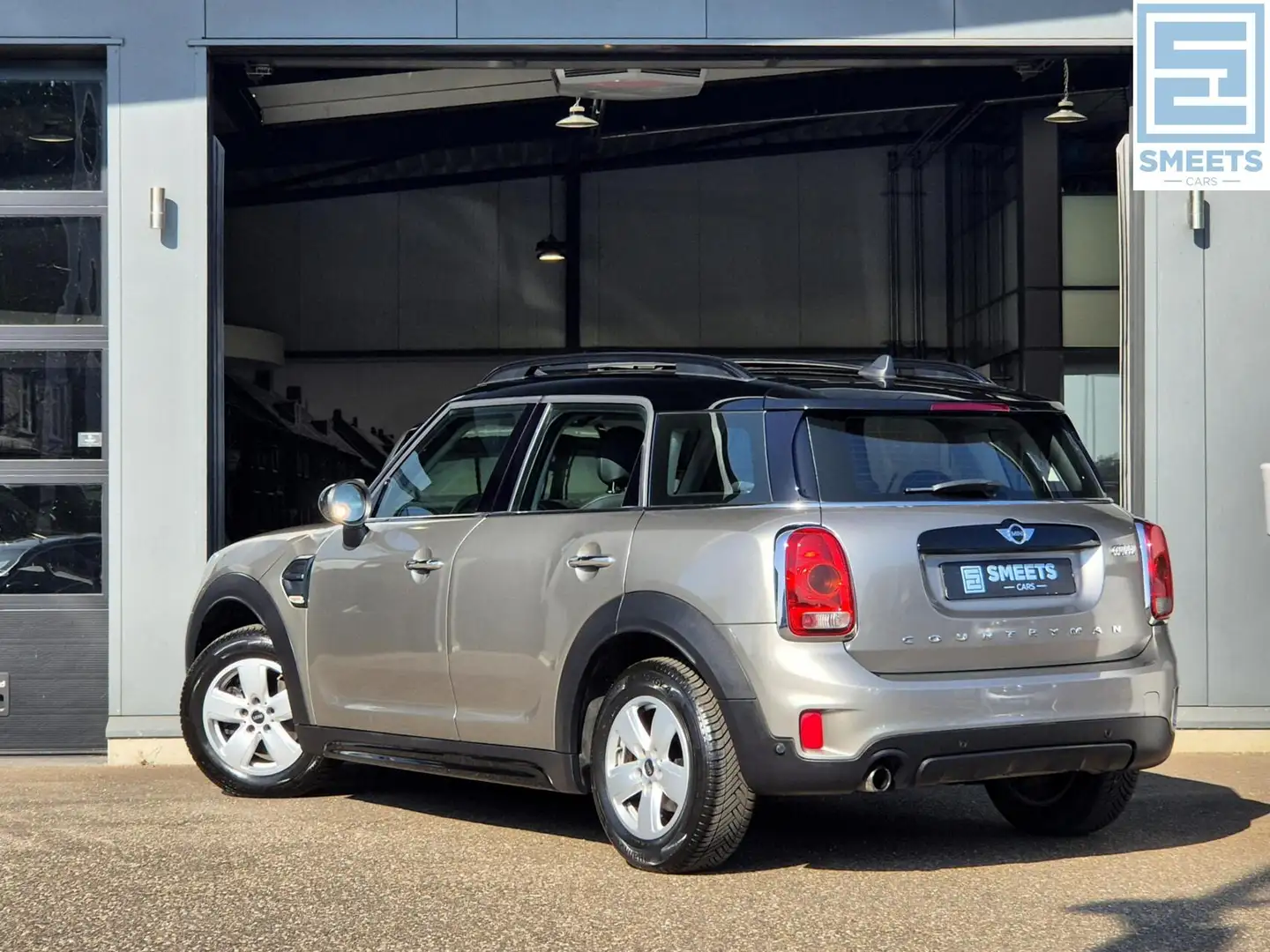 MINI Cooper Countryman 1.5 136PK Pepper |Pano|Navi|Clima|PDC Grijs - 2