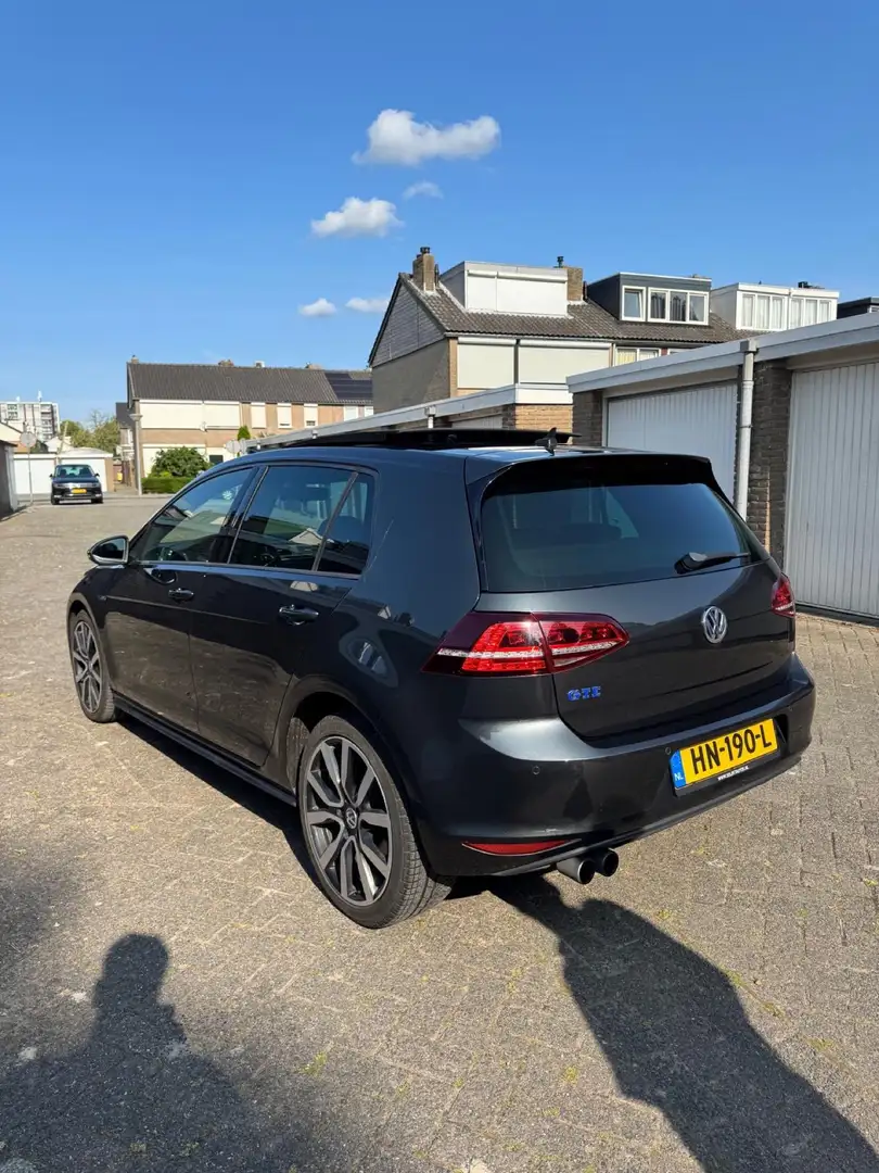 Volkswagen Golf 1.4 TSI GTE Zwart - 2