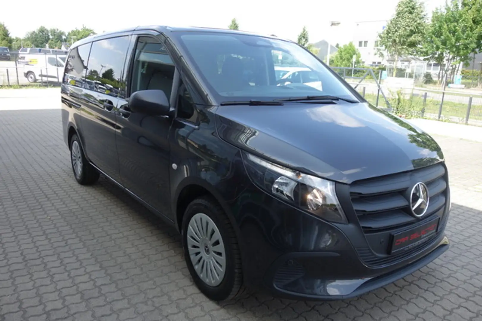 Mercedes-Benz Vito 116 CDI Tourer PRO Lang ACC/2xsTÜR/NAVI/KAM Grau - 2