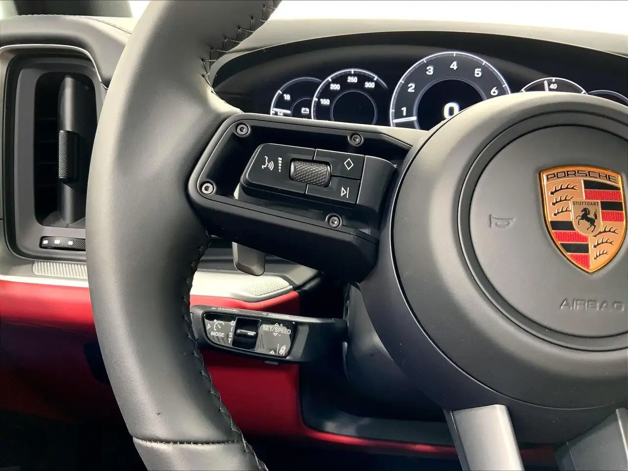 Porsche Cayenne снимка Porsche Cayenne