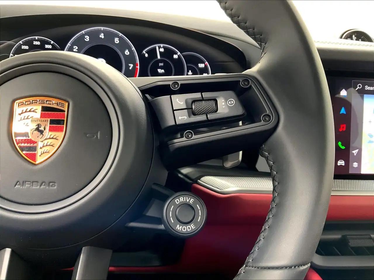 Porsche Cayenne снимка Porsche Cayenne