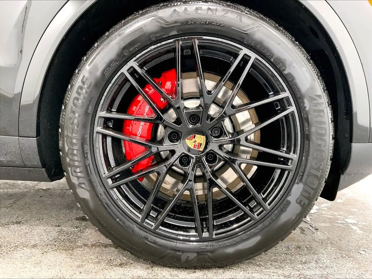 Porsche Cayenne снимка Porsche Cayenne
