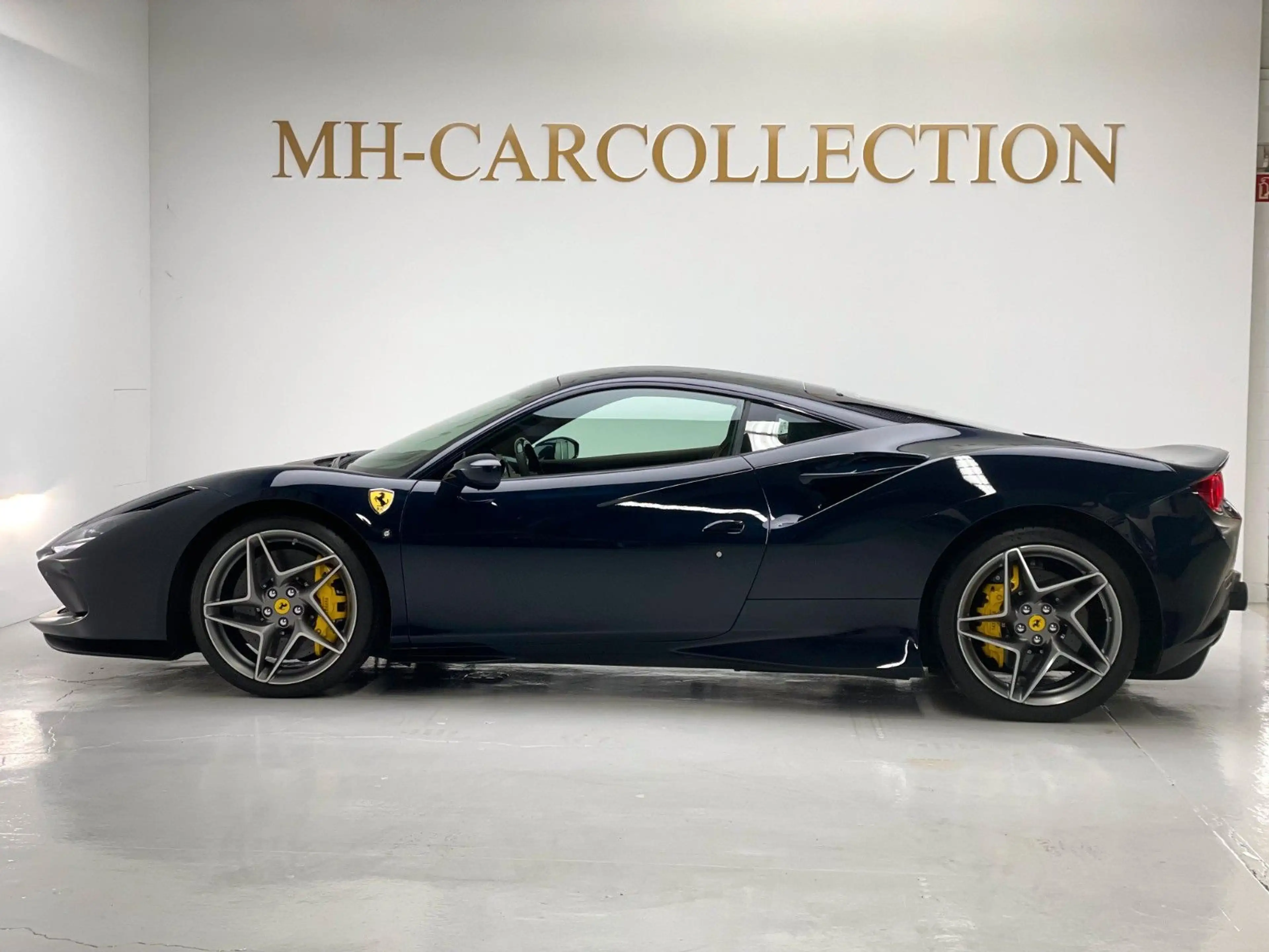 Ferrari F8 Tributo 1.HAND*Warrant*LIFT*CARBON*RACIG SEAT — photo 4