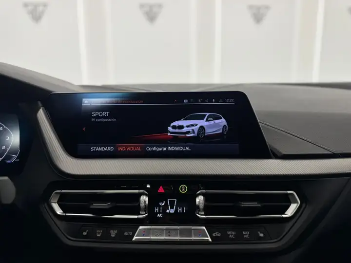 BMW Serie 1 M135i xDrive (F40) 2021, foto 17