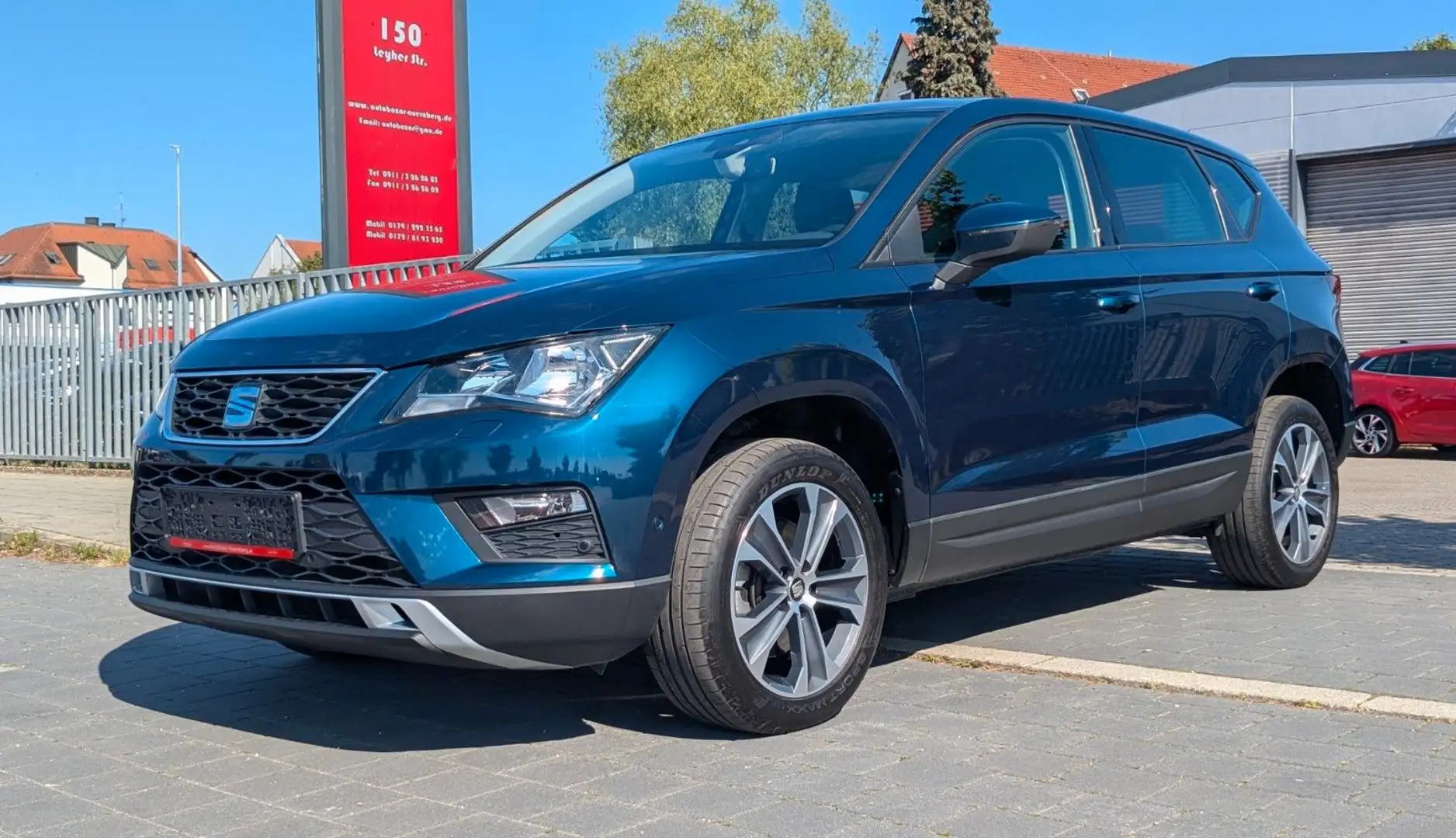 SEAT Ateca Style / 1.Hand / Automatik / 150 PS / AHK Blau - 1