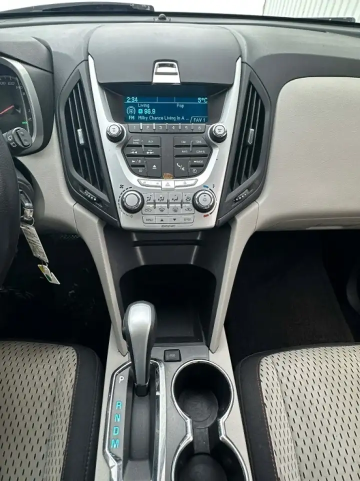 Chevrolet Equinox снимка Chevrolet Equinox