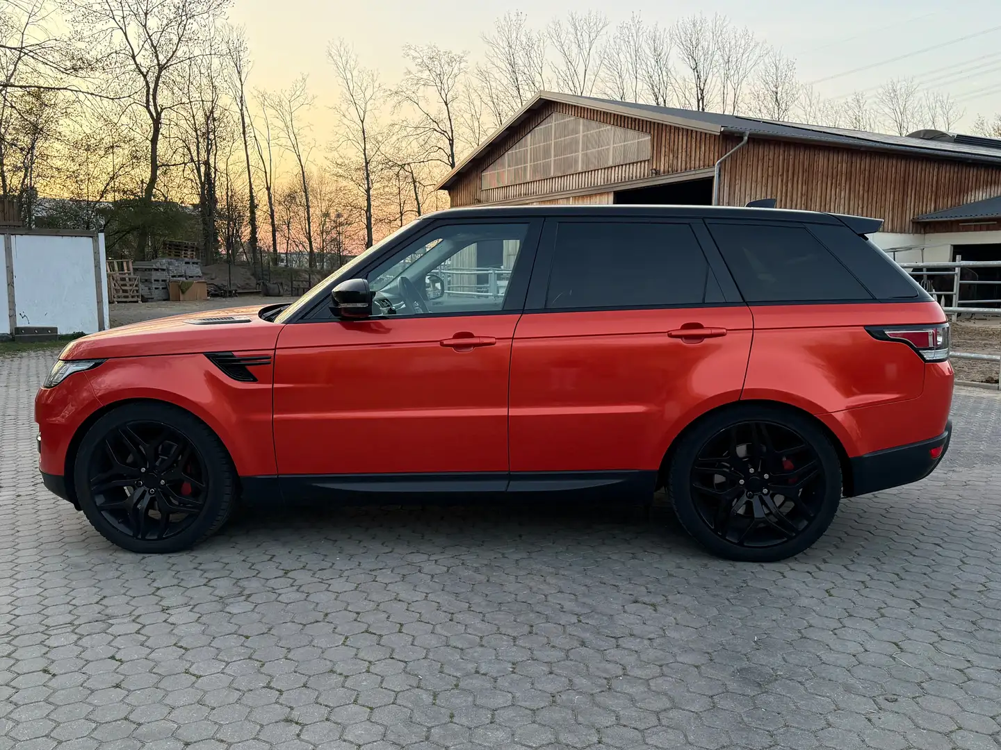 Land Rover Range Rover Sport Range Rover Sport TDV6 SE Orange - 2