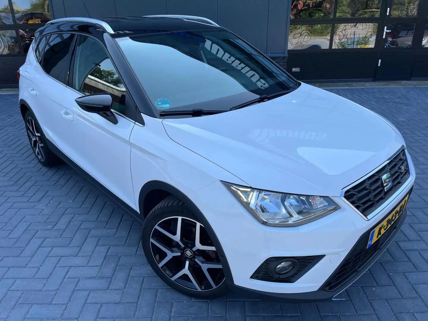 SEAT Arona 1.0 TSI FR Business Intense NL.Auto/Trekhaak/Alcan Weiß - 2