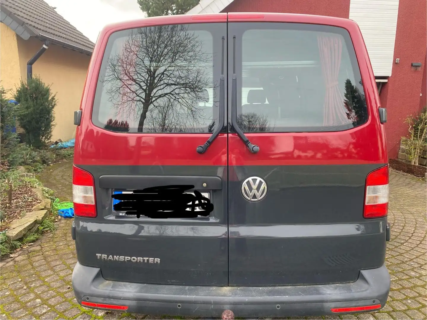 Volkswagen T5 Piros - 2