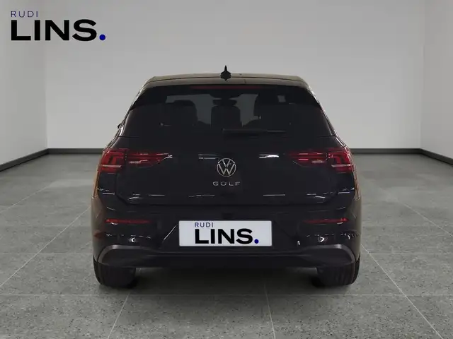 Volkswagen Golf view 4