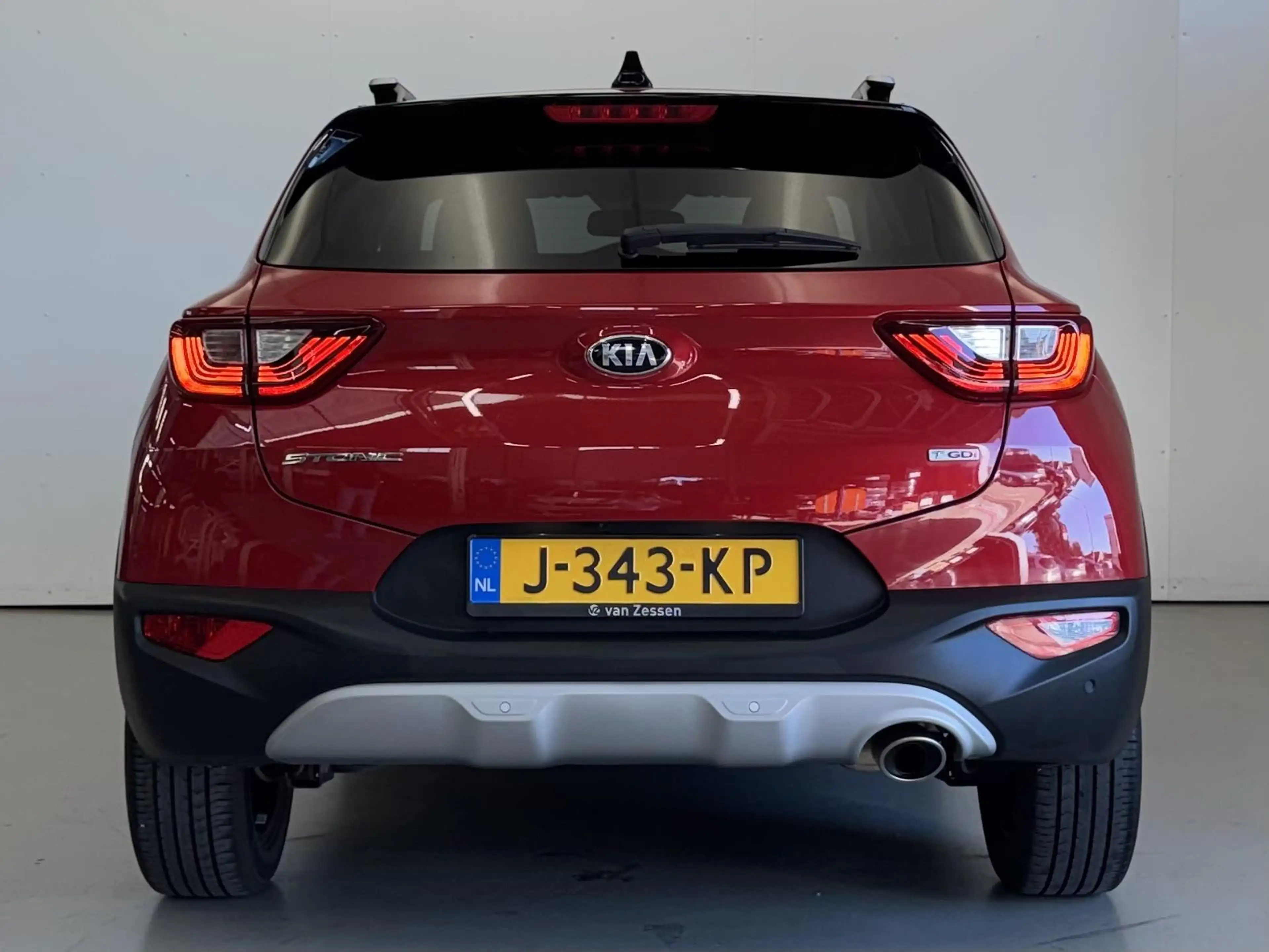 Kia Stonic 1.0 T-GDi Sports Edition | Camera | Cruise | Apple — photo 7
