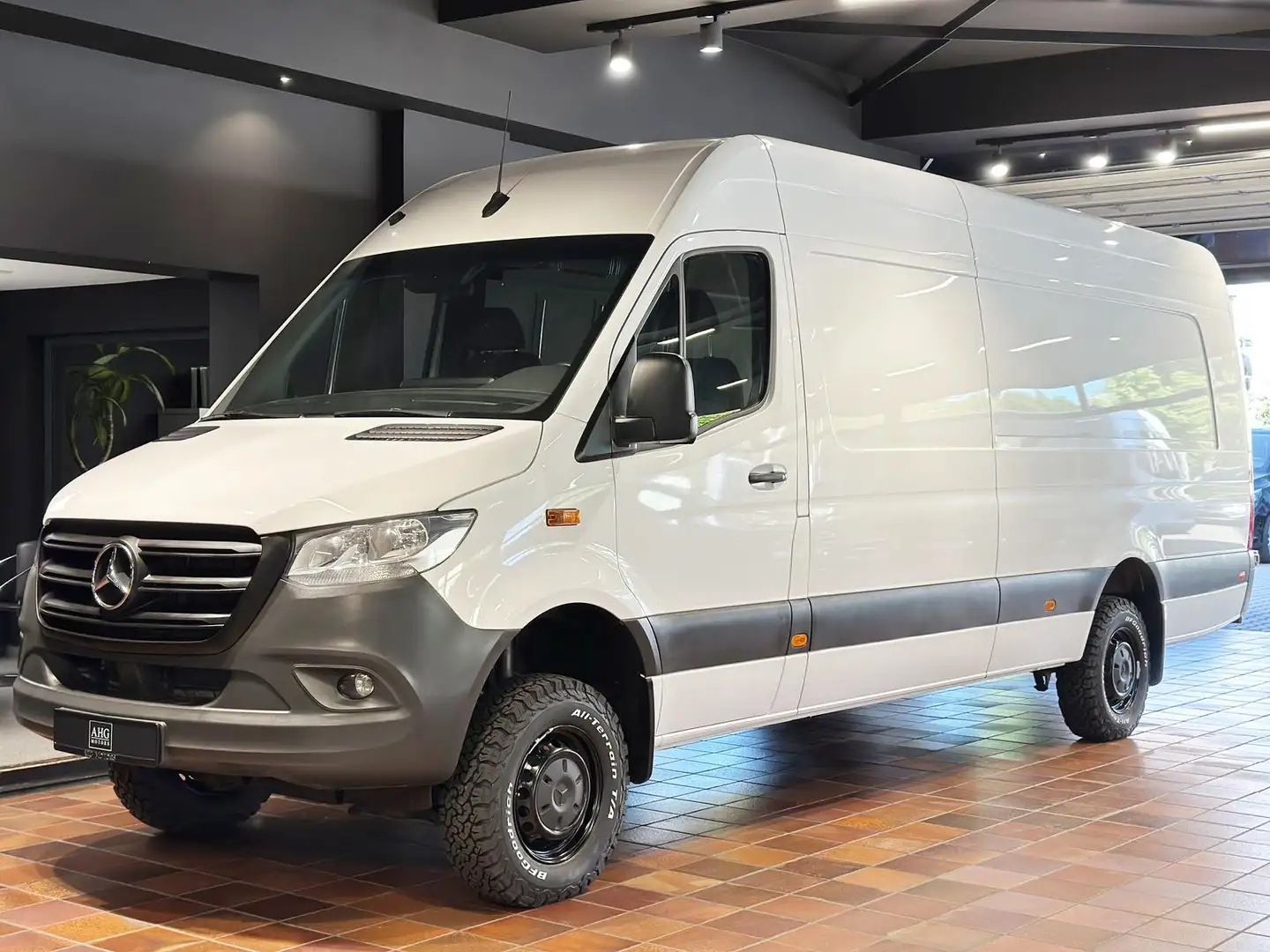 Mercedes-Benz Sprinter 319 4X4 V6 EXTRALANG SUPERMAXI L4H2 ZG3 UNTERSETZU Weiß - 1