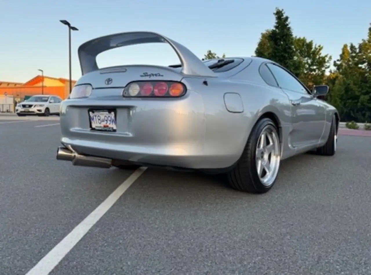 Toyota Supra снимка Toyota Supra