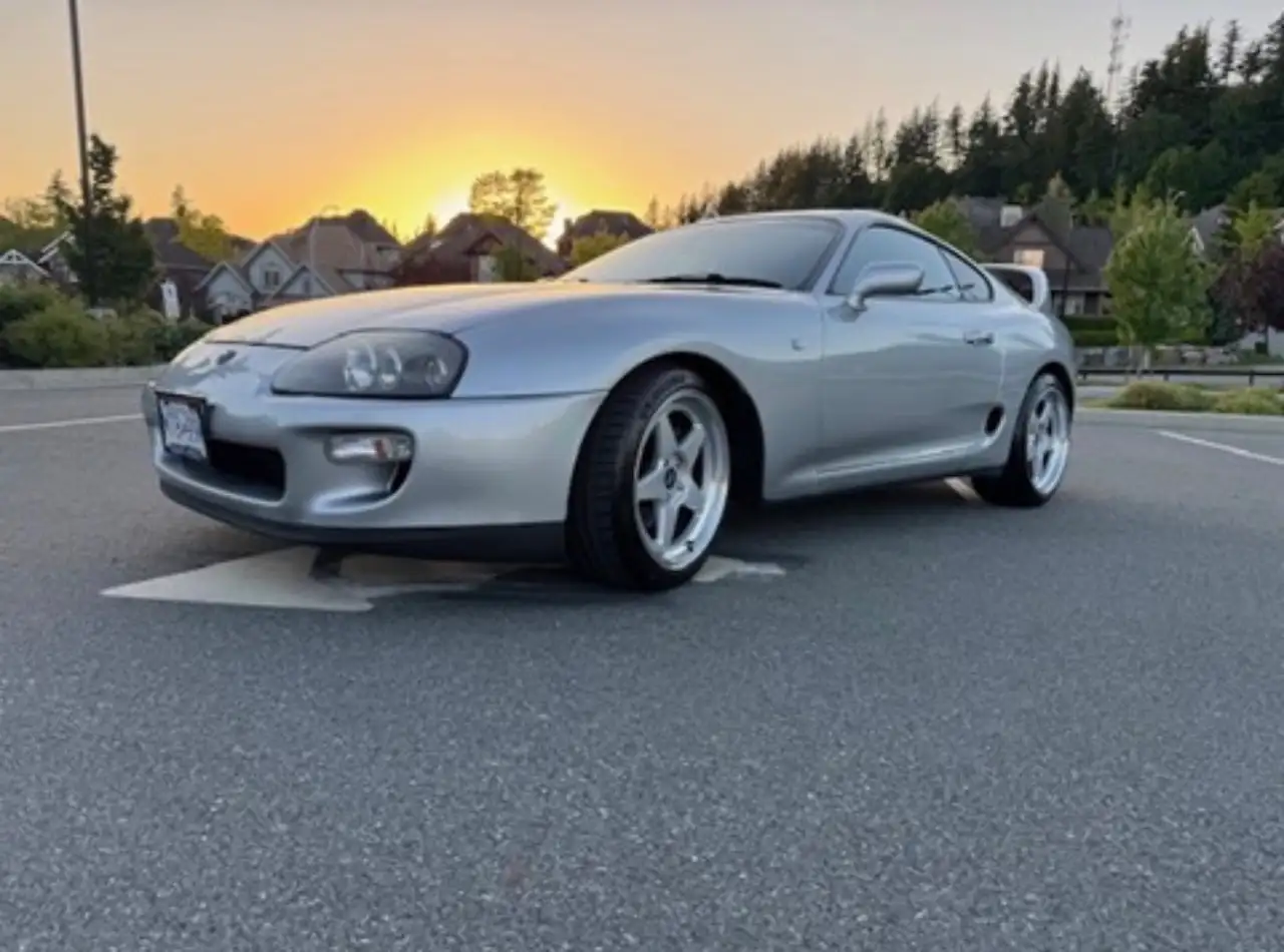 Toyota Supra снимка Toyota Supra