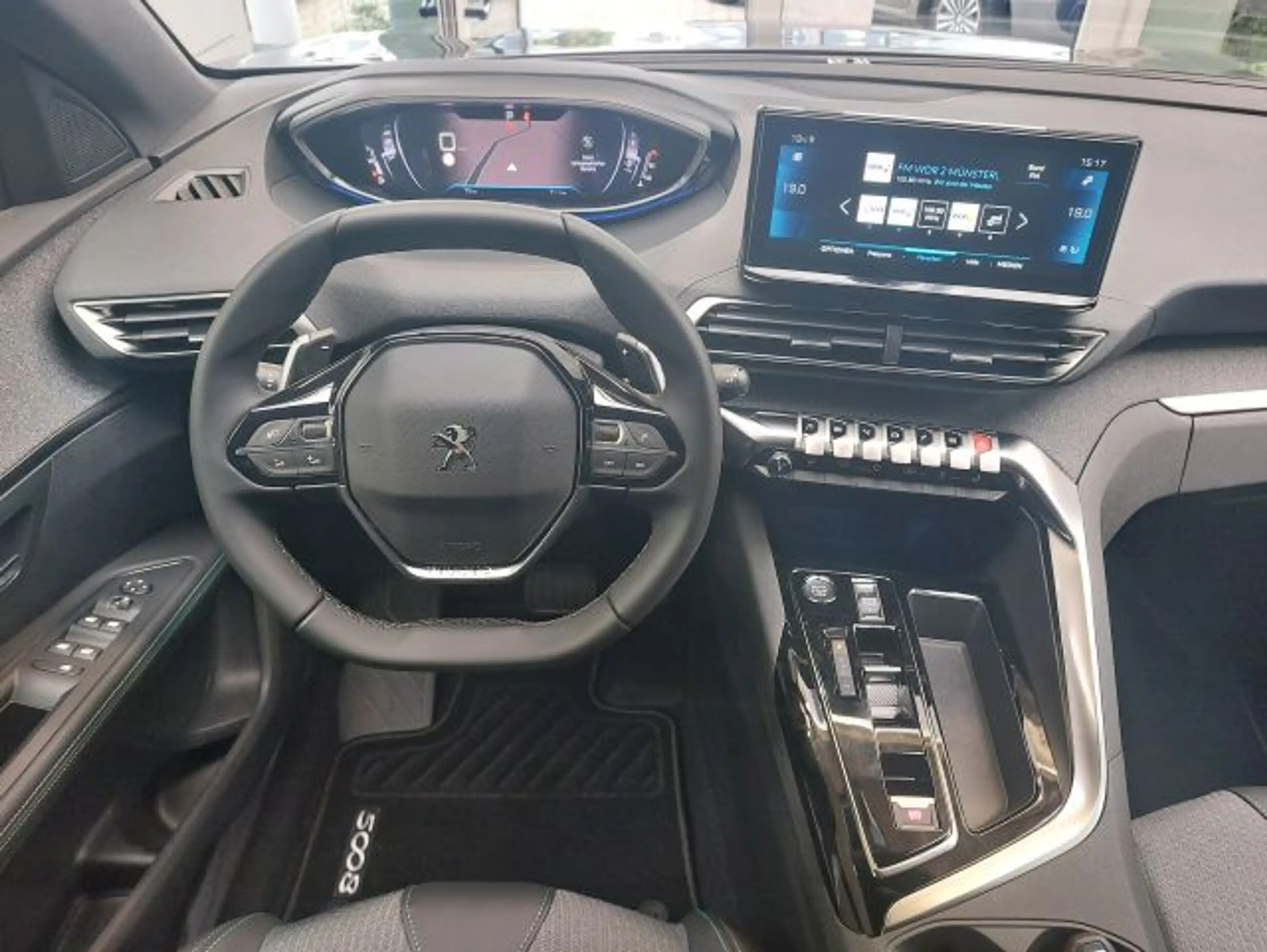 Peugeot 5008 PureTech 130 EAT8 Stop & Start Allure Pack — photo 7