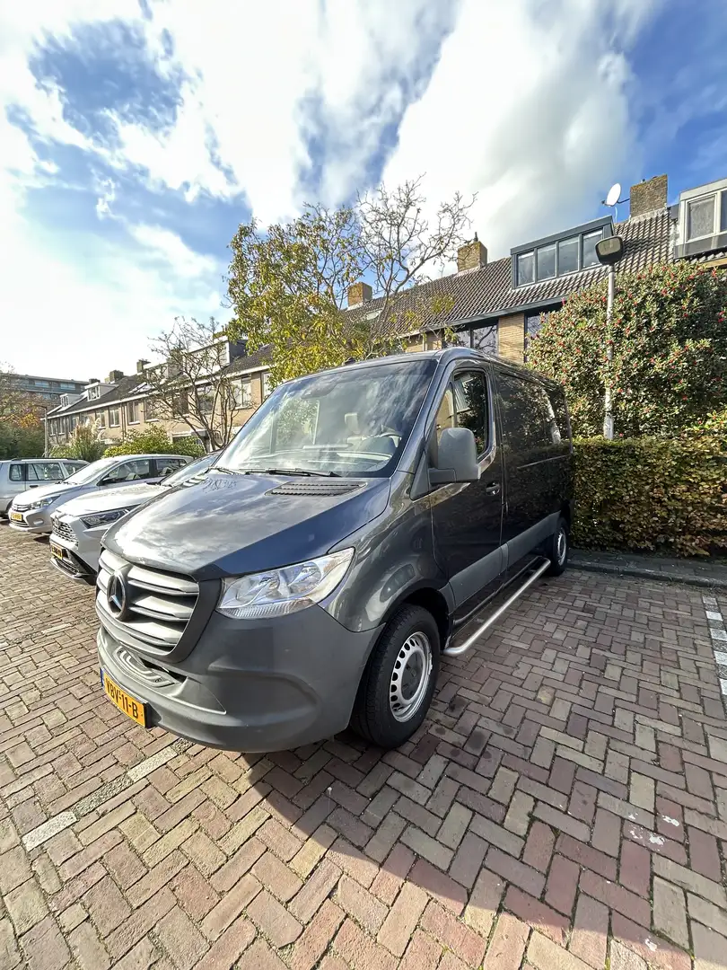 Mercedes-Benz Sprinter - 2