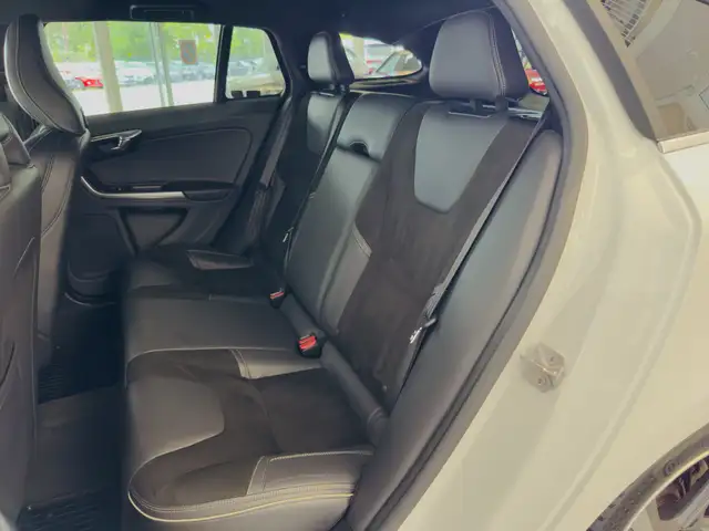 Volvo V60 view 15