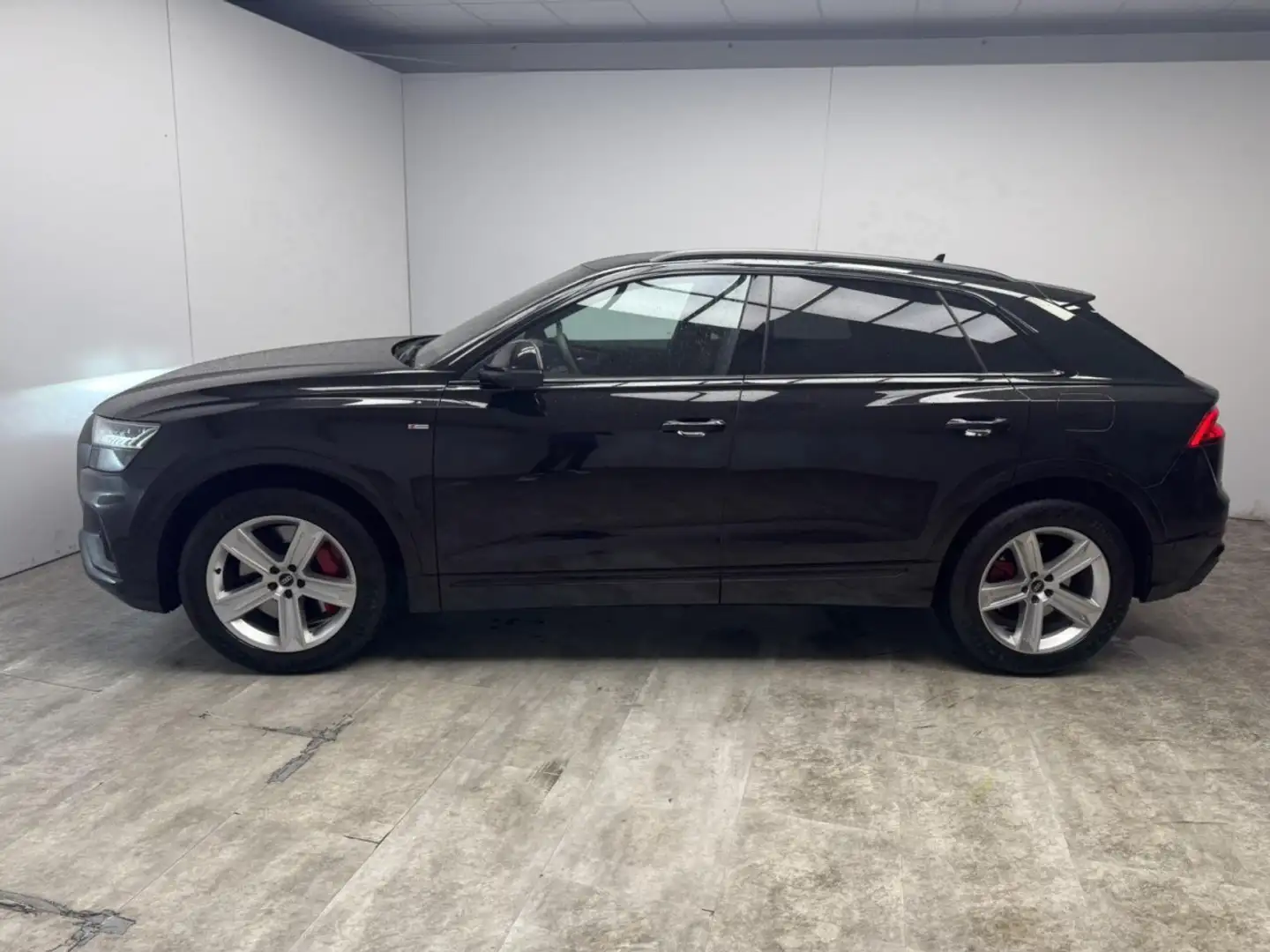 Audi Q8 55 TFSIe quattro S-line Klima Navi Leder Schwarz - 2