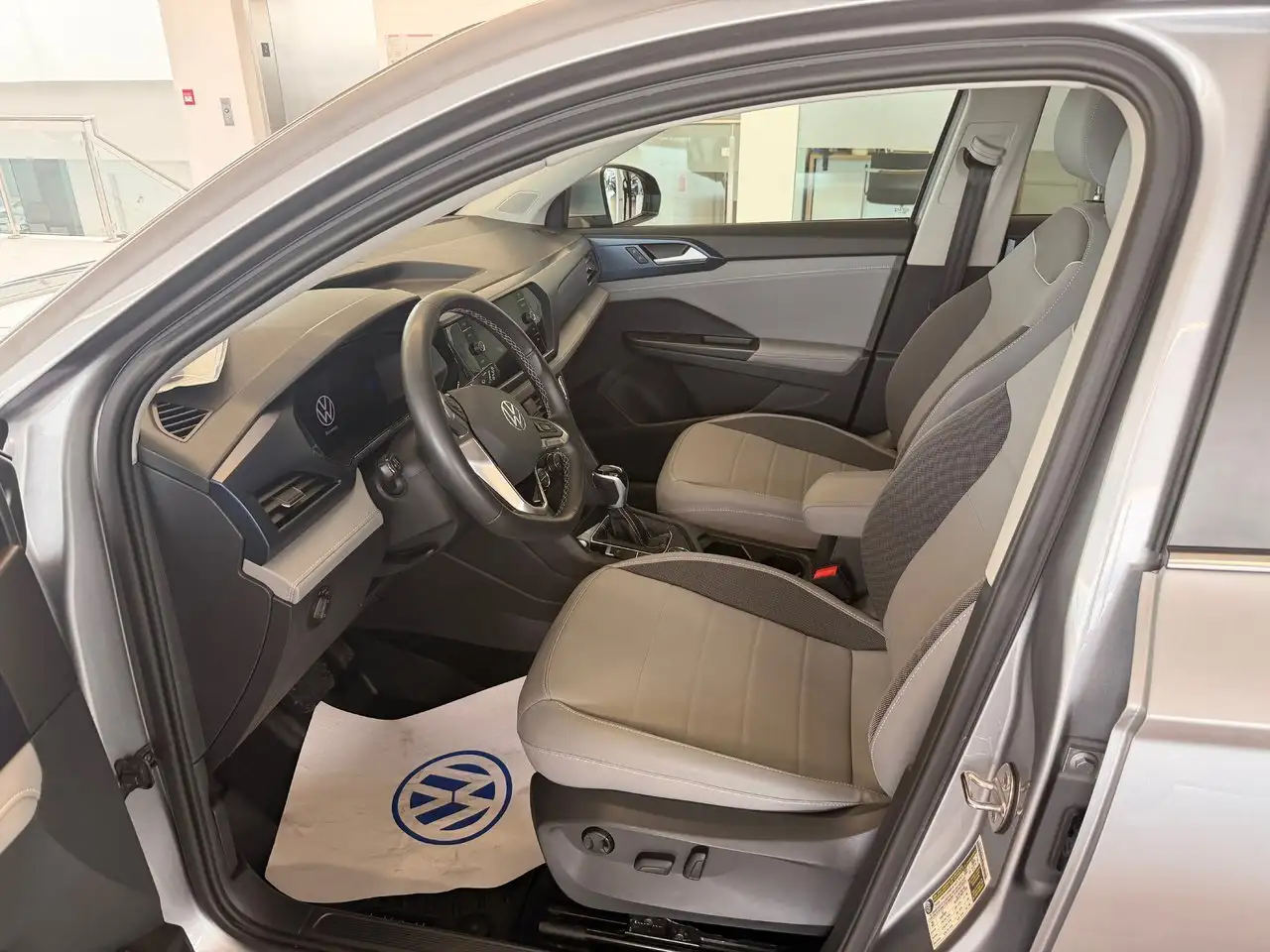 Volkswagen Taos снимка Volkswagen Taos