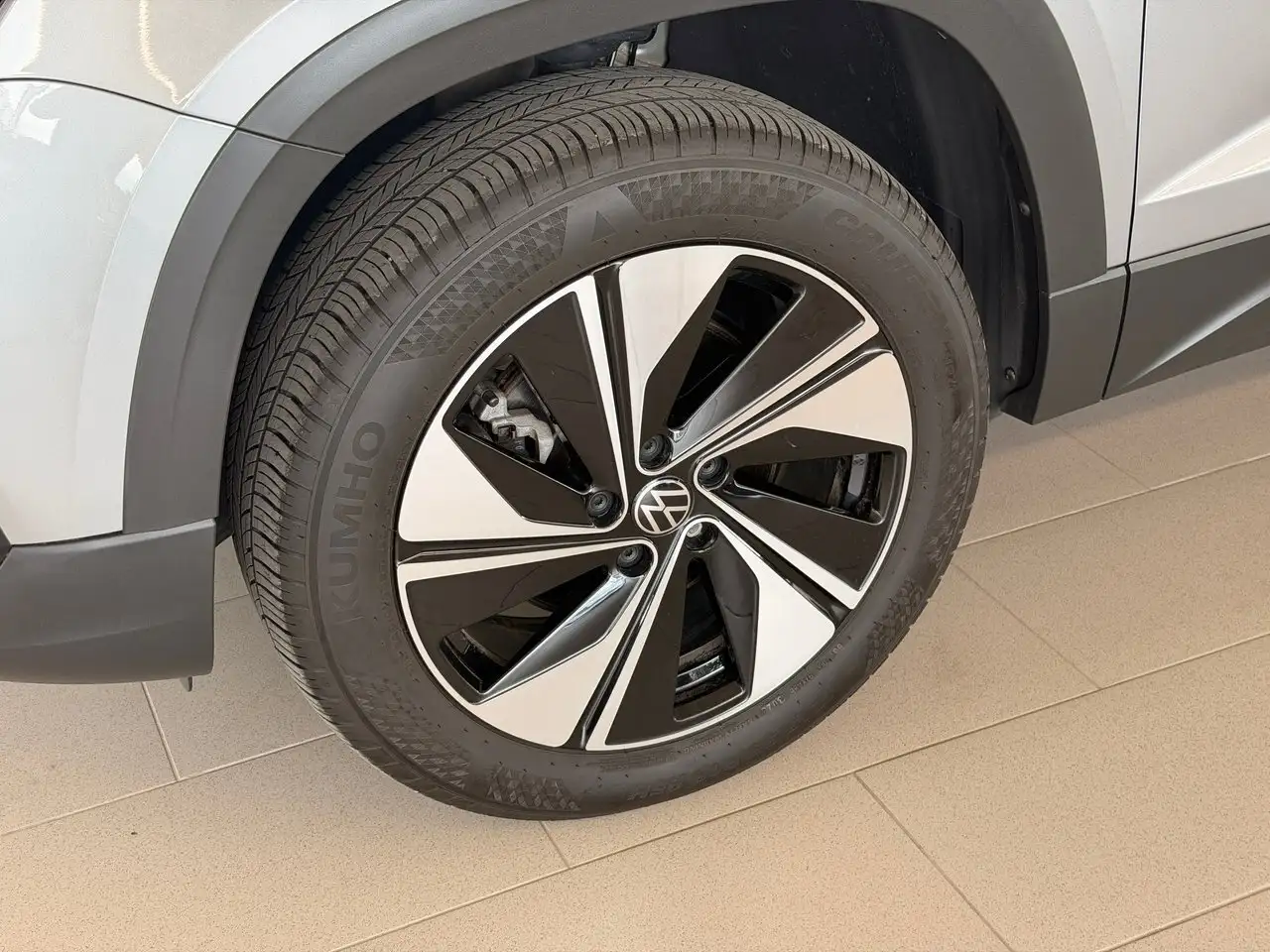 Volkswagen Taos снимка Volkswagen Taos