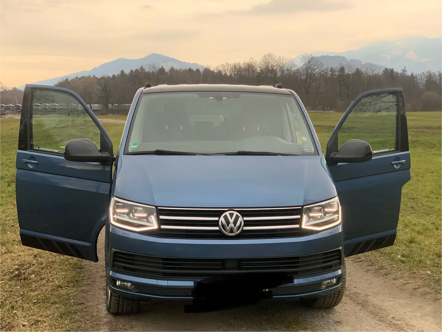 Volkswagen T6 Multivan inkl. Garantie! - Finaler Preis-jetzt oder nie :-) Blau - 2