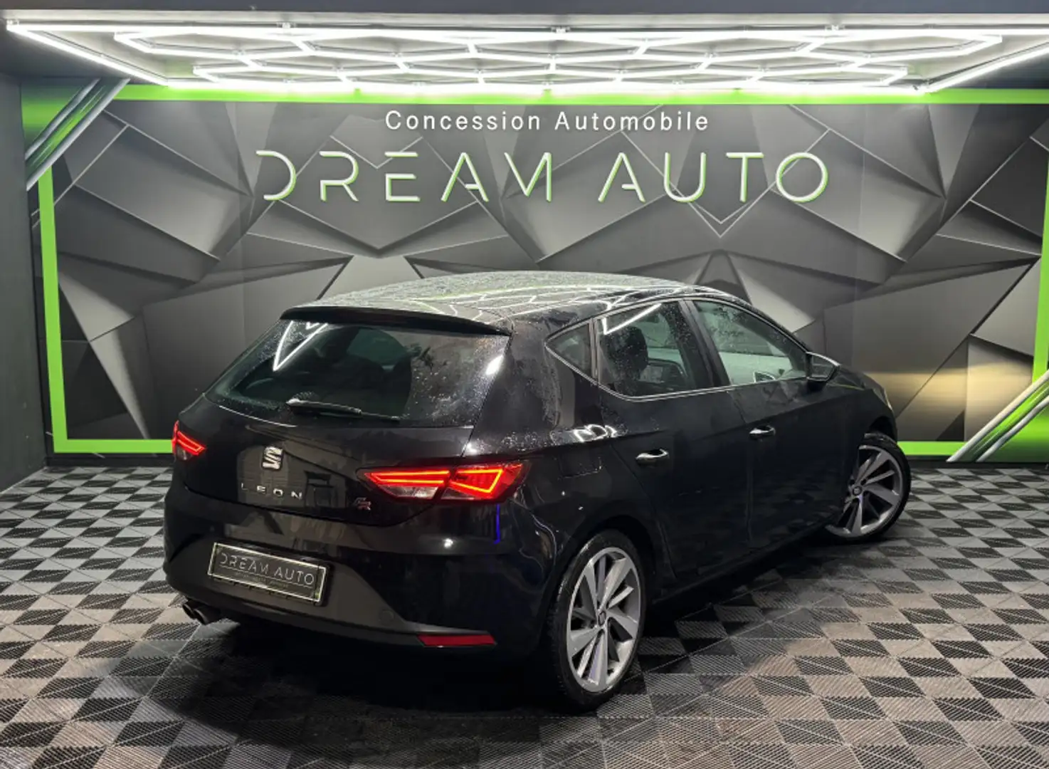SEAT Leon 2.0 TDI 150CH FAP FR START\u0026STOP Noir - 2