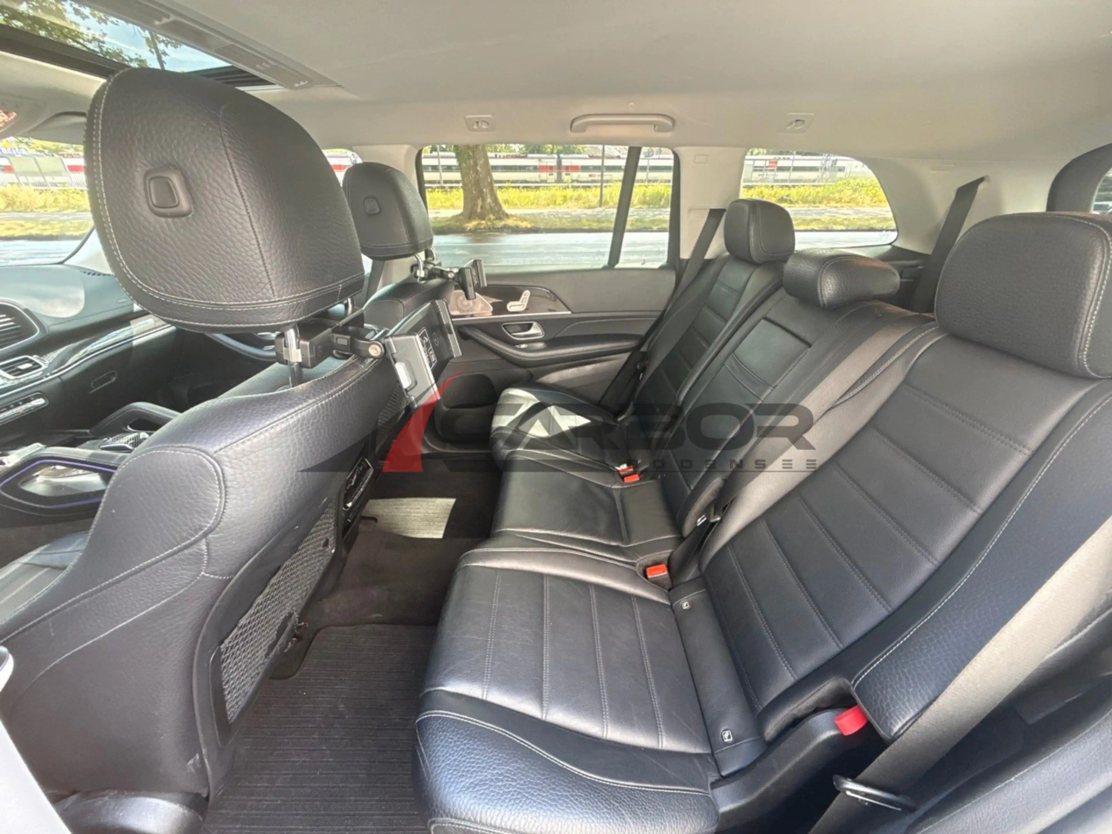 Mercedes-Benz GLS 350 d 4MATIC/ AIRMATIC/BURMESTER/360°/ MwSt! — photo 13