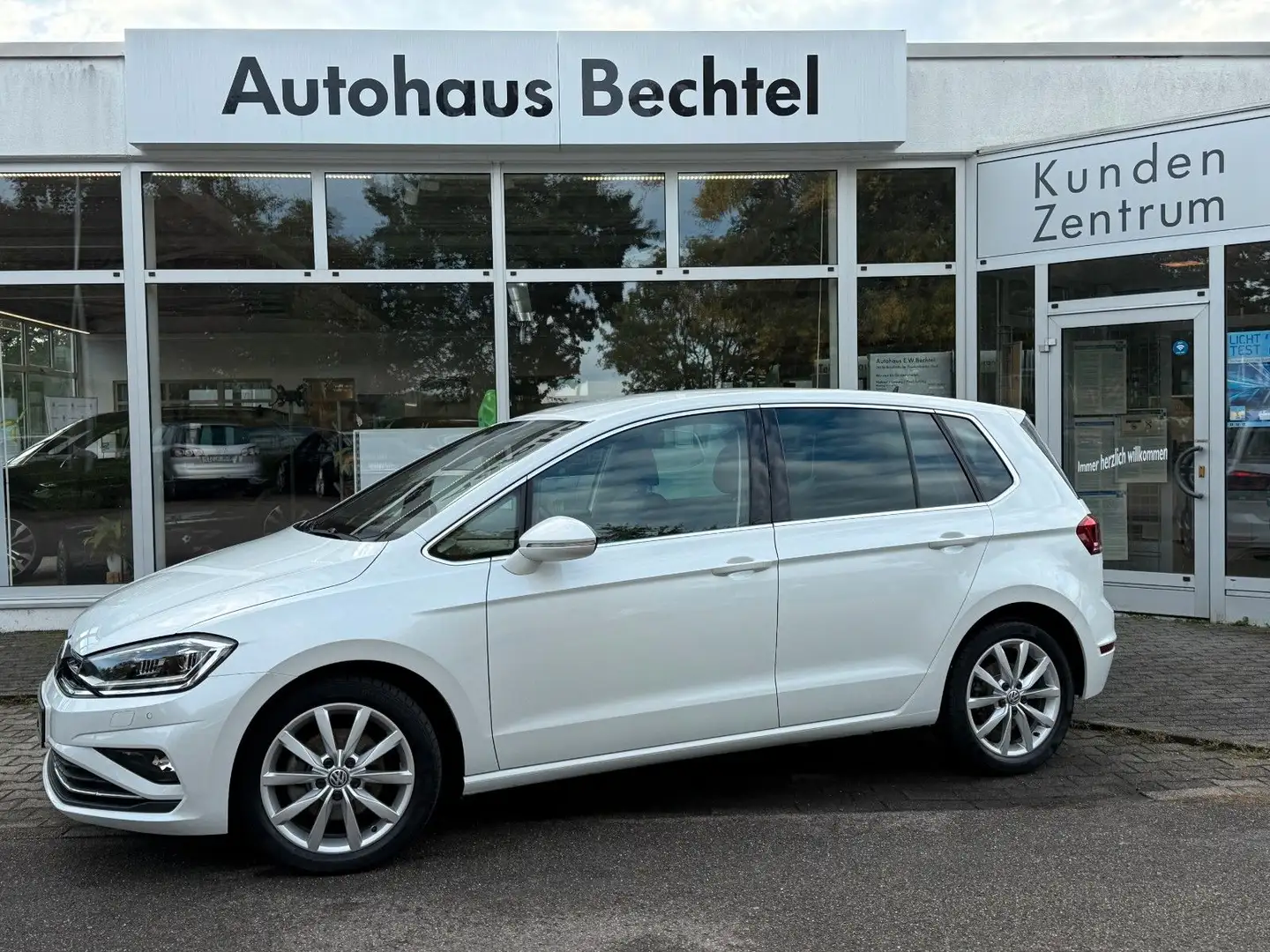 Volkswagen Golf Sportsvan Blanc - 1