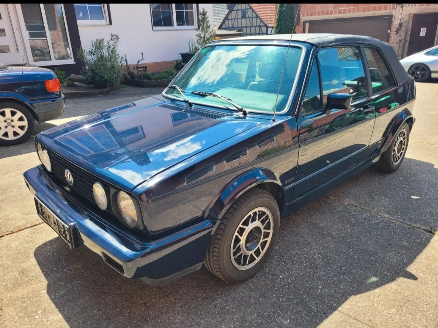 Volkswagen Golf Cabriolet Cabrio - 1