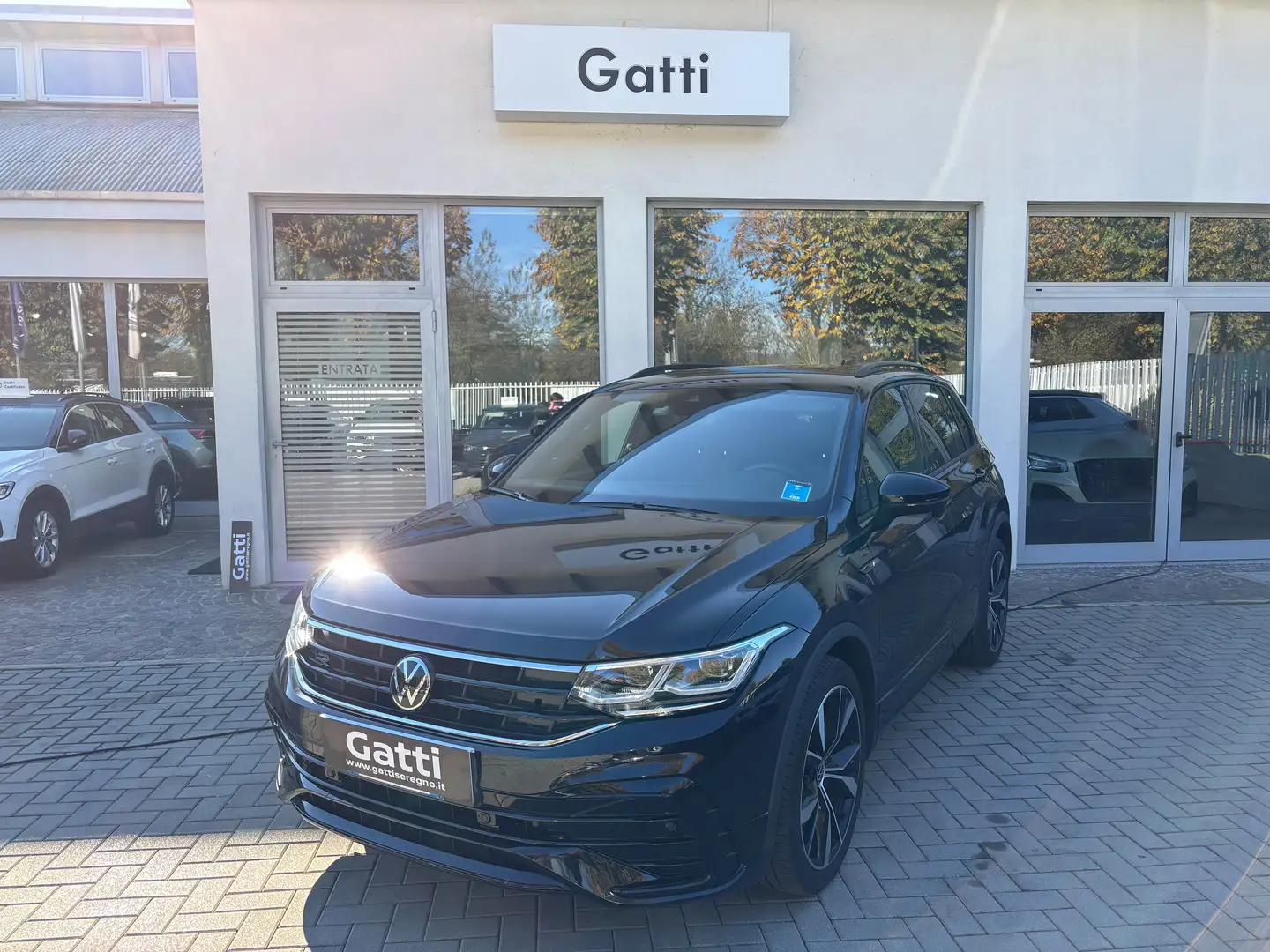Volkswagen Tiguan Tiguan II 2021 2.0 tdi R-Line 150cv dsg Nero - 1