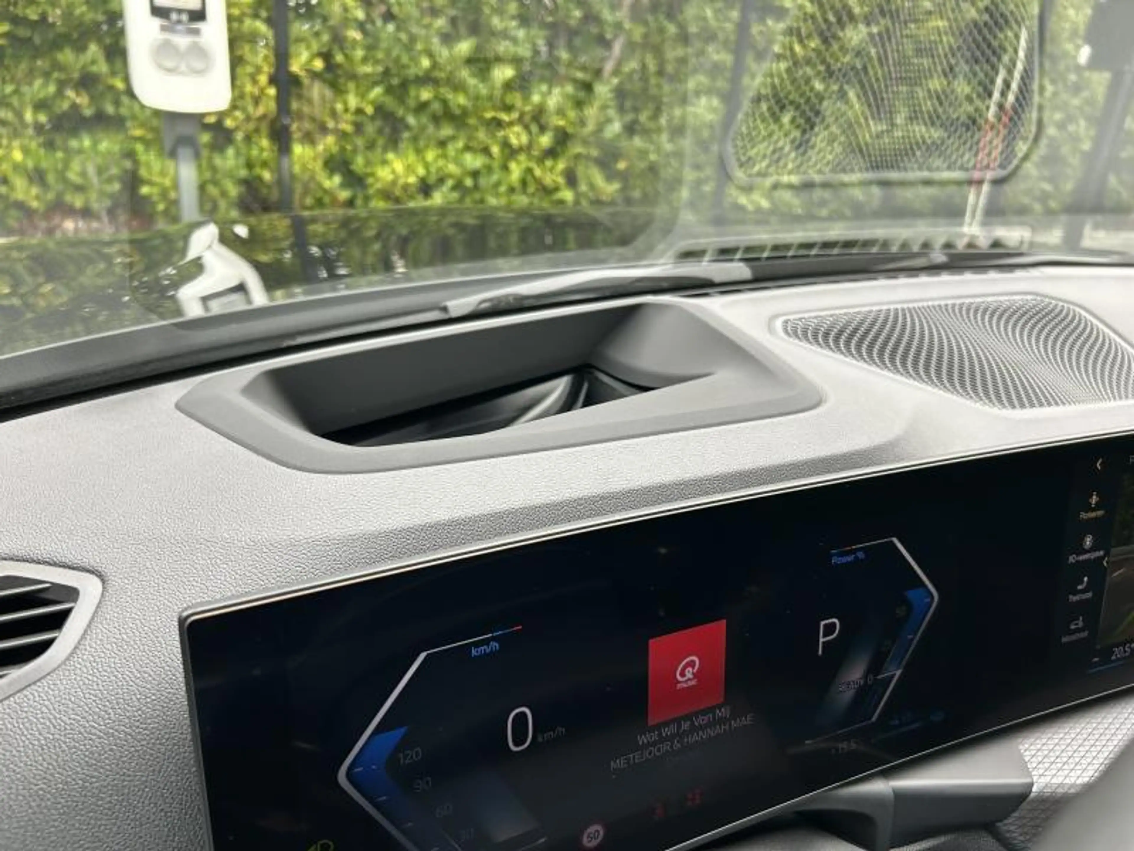 BMW 330 Touring — photo 13
