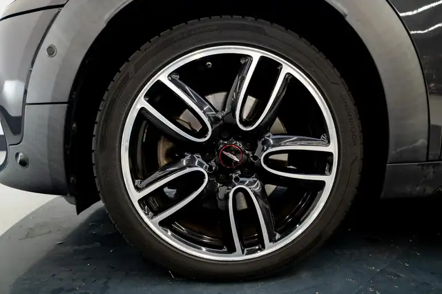 Mini Cooper Cooper view 21