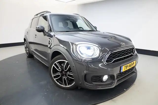 Mini Cooper Cooper view 3