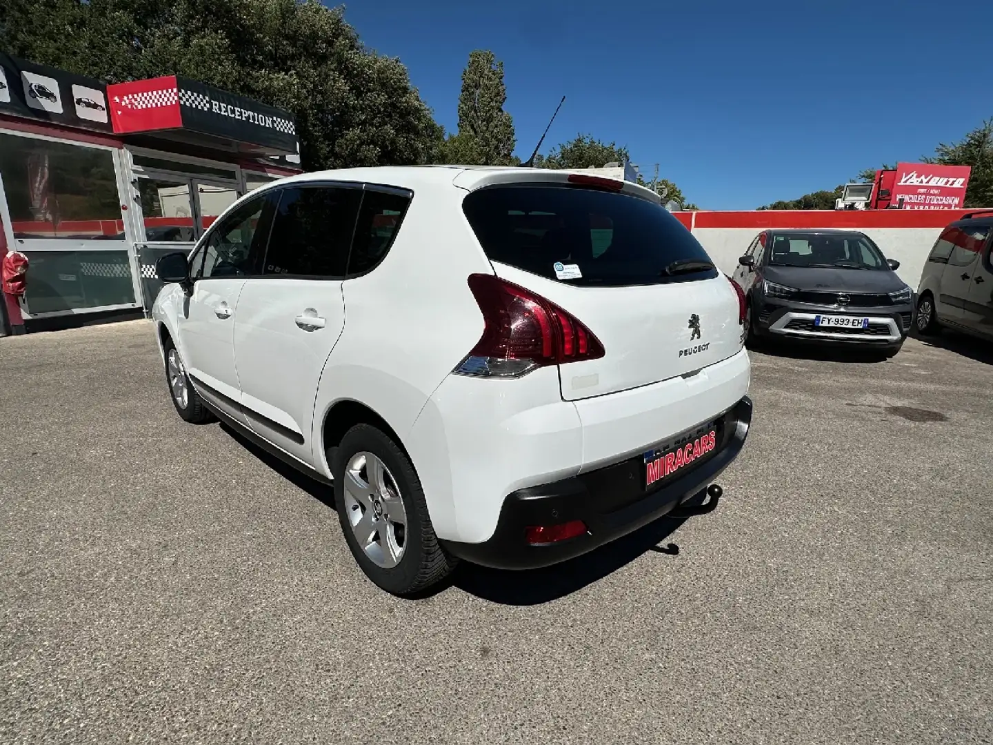 Peugeot 3008 1.6 e-HDi 115ch BVA BLUE LION - 2