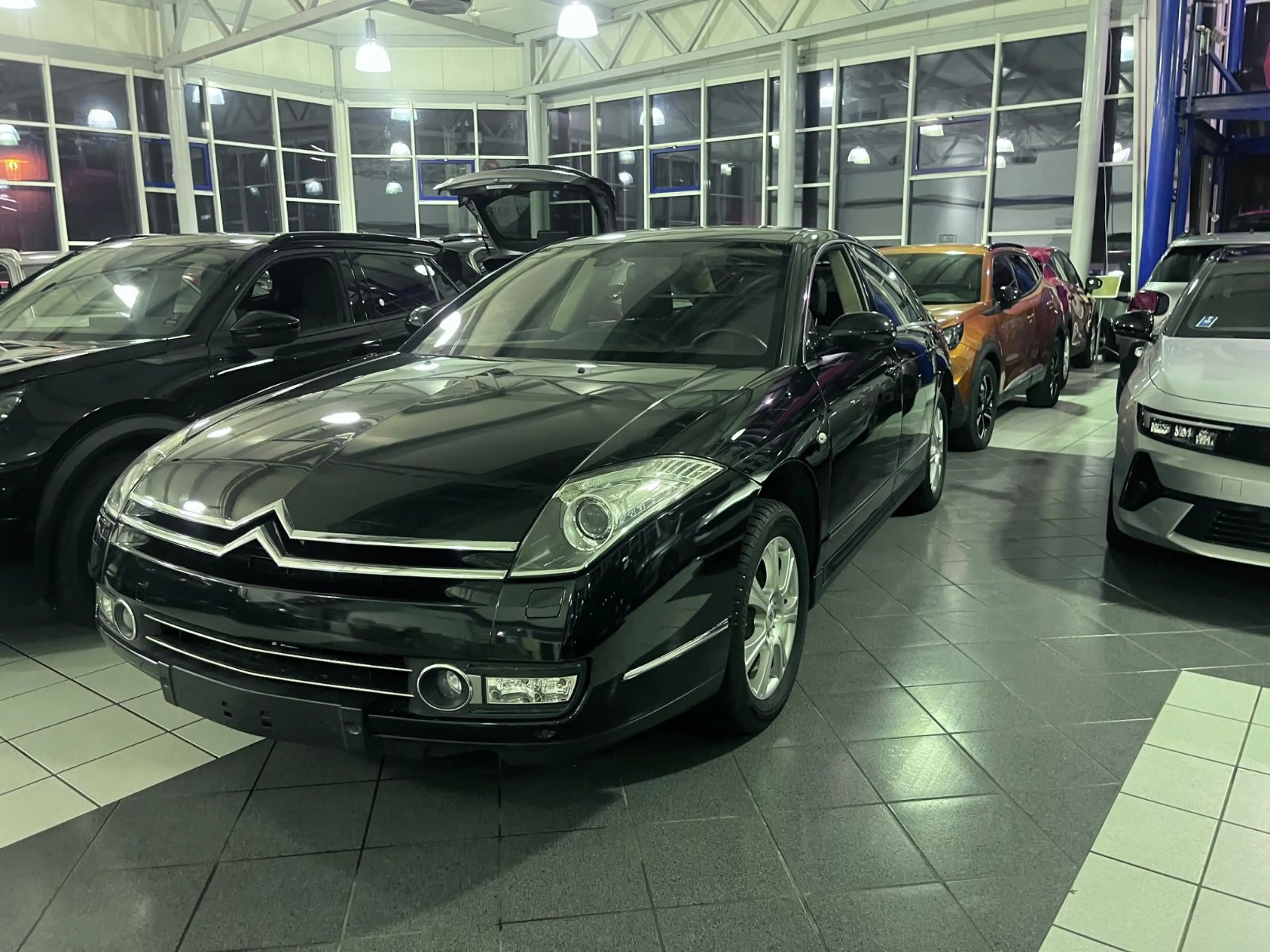 Citroen C6 V6 HDi *Überholter Motor*8Fach bereiExclusive — photo 2