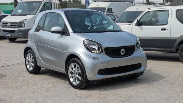 Smart Fortwo view 3