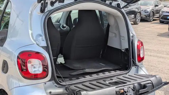 Smart Fortwo view 14