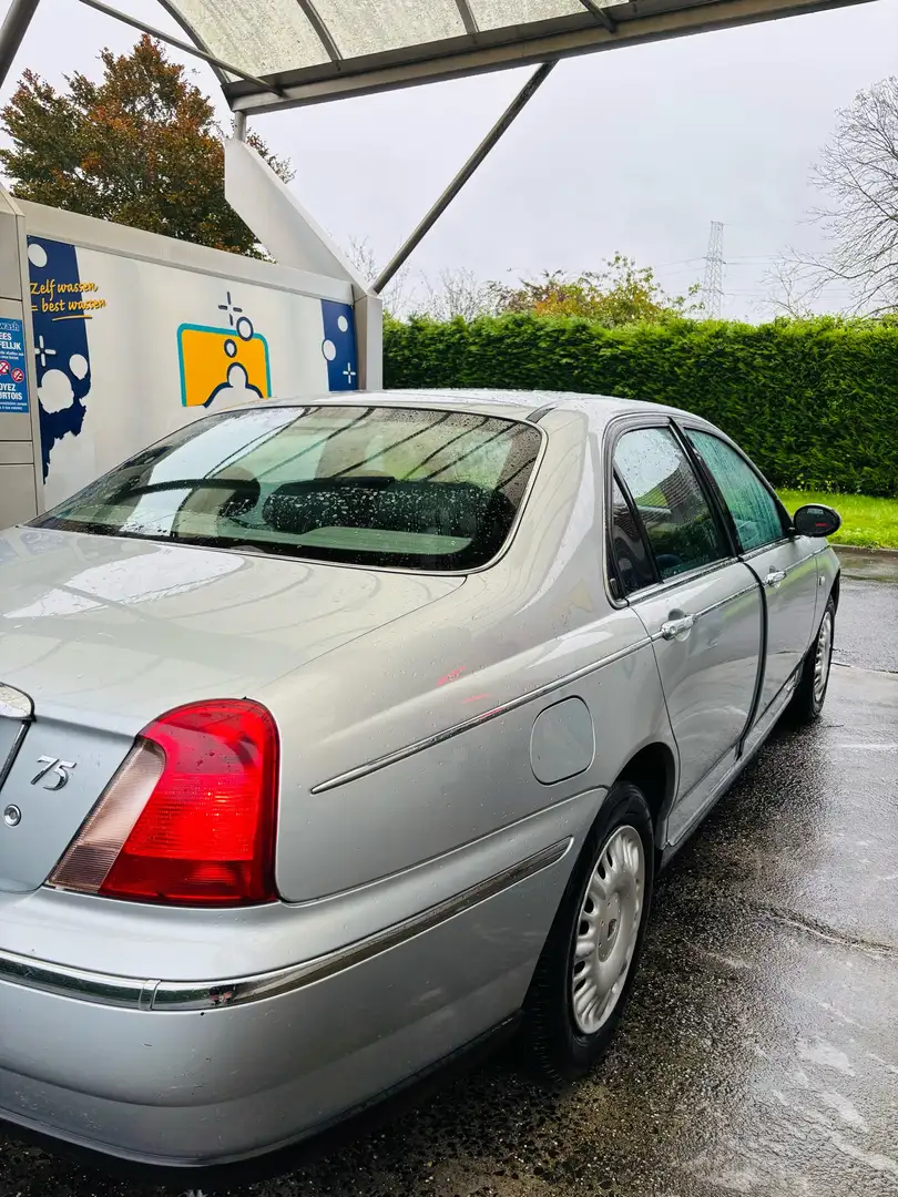 Rover 75 2.0 V6 Classic Plateado - 2