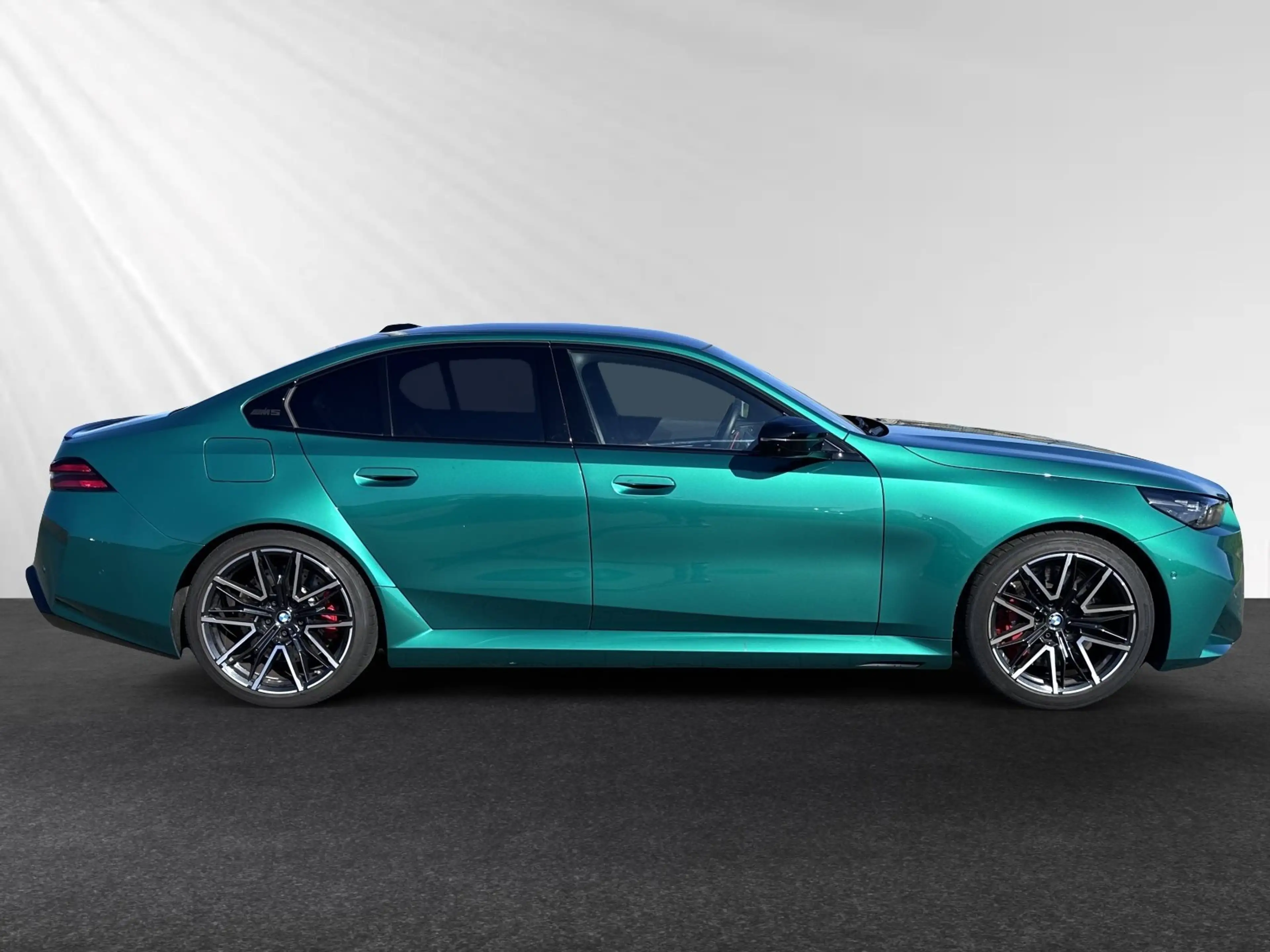 BMW M5 Limousine AHK|Panorama|B&W|DA&PAProf. — photo 2