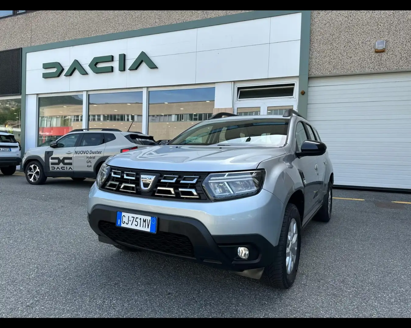 Dacia Duster 1.0 TCE COMFORT 4X2 90CV Grijs - 1