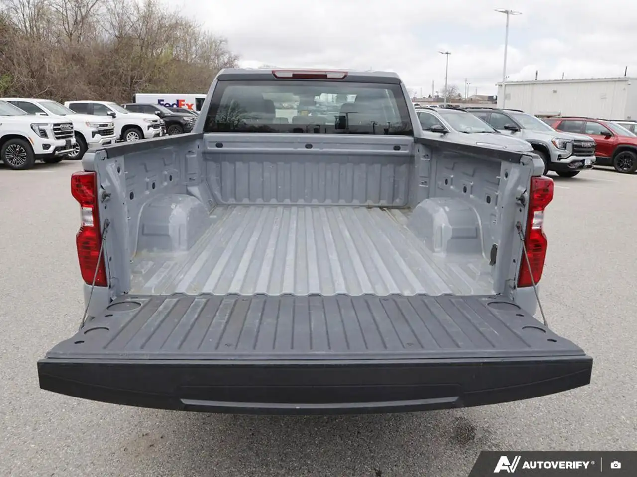 Chevrolet Silverado 1500 снимка Chevrolet Silverado 1500