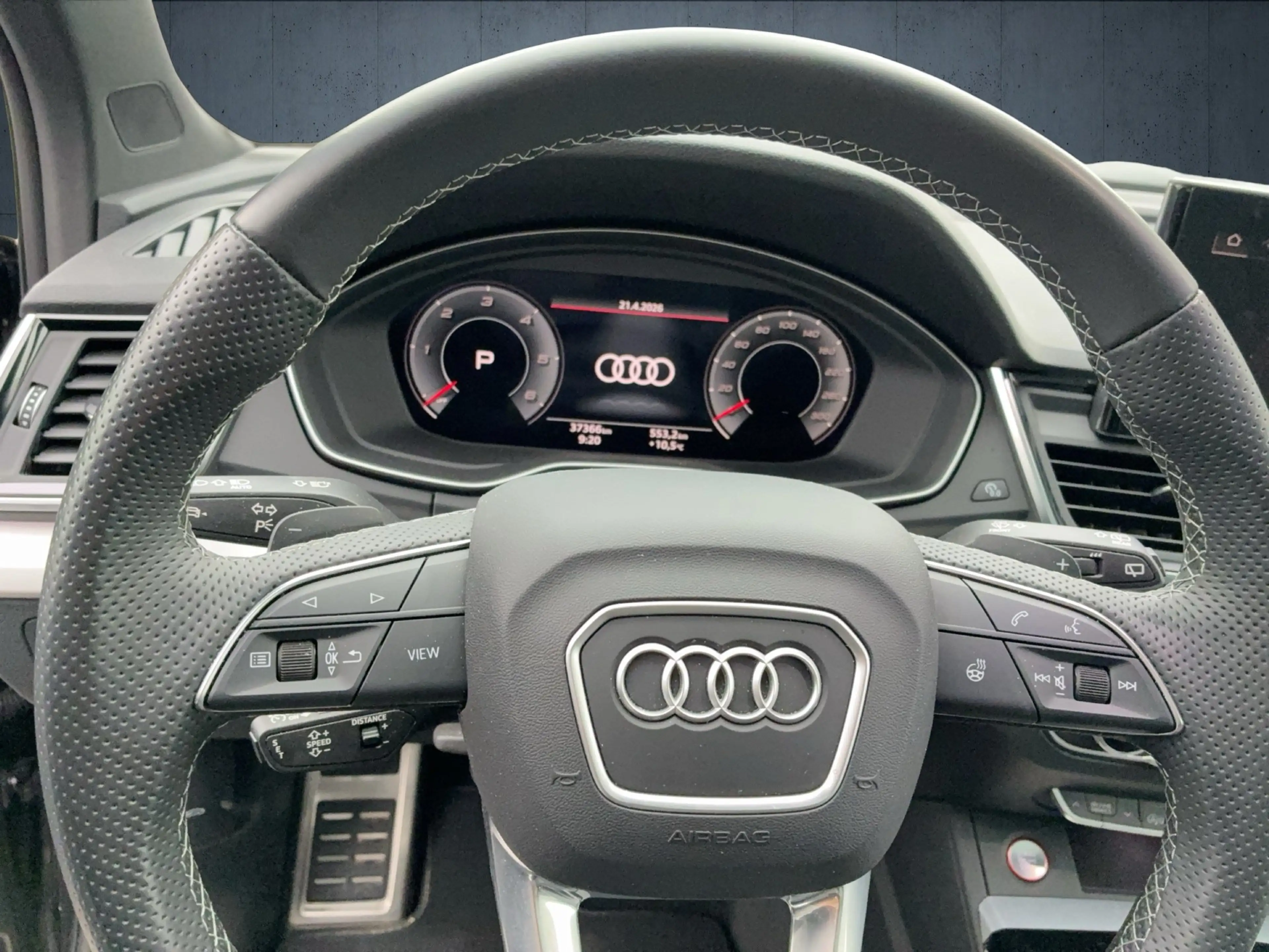 Audi SQ5 SUV TDI tiptr Luft 21 HUD Stdhz PANO Matrix — photo 11