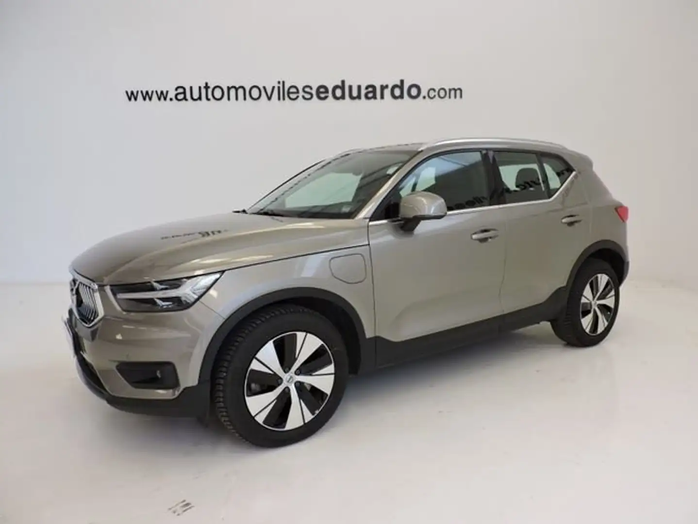 Volvo XC40 T5 Recharge Inscription Expression Aut. Marrón - 1