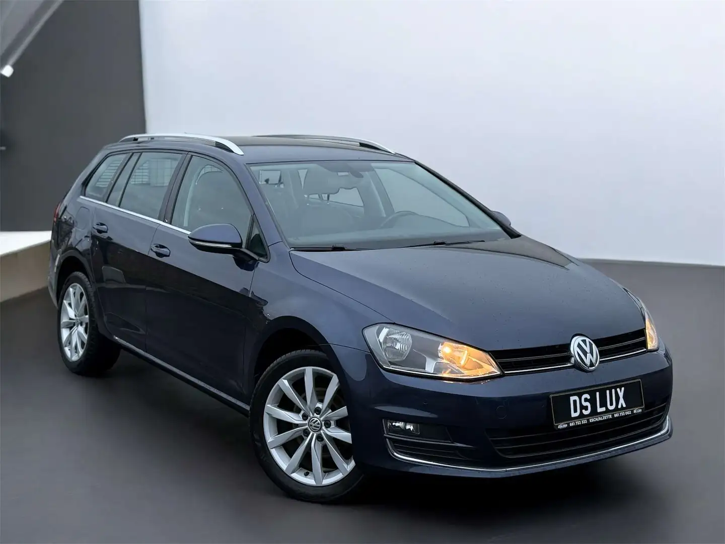 Volkswagen Golf Variant 7 HIGHLINE 1.6 TDI 110CH DSG7 / NAVI / MASSAGE / Bleu - 1